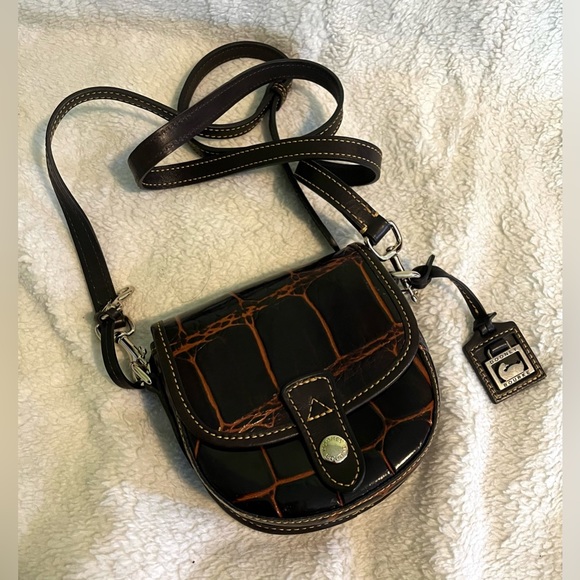Dooney & Bourke Handbags - Dooney & Bourke crocodile crossbody